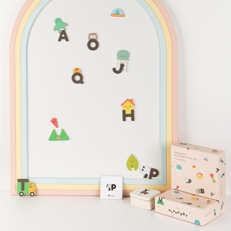oioioi magnetic alphabet play